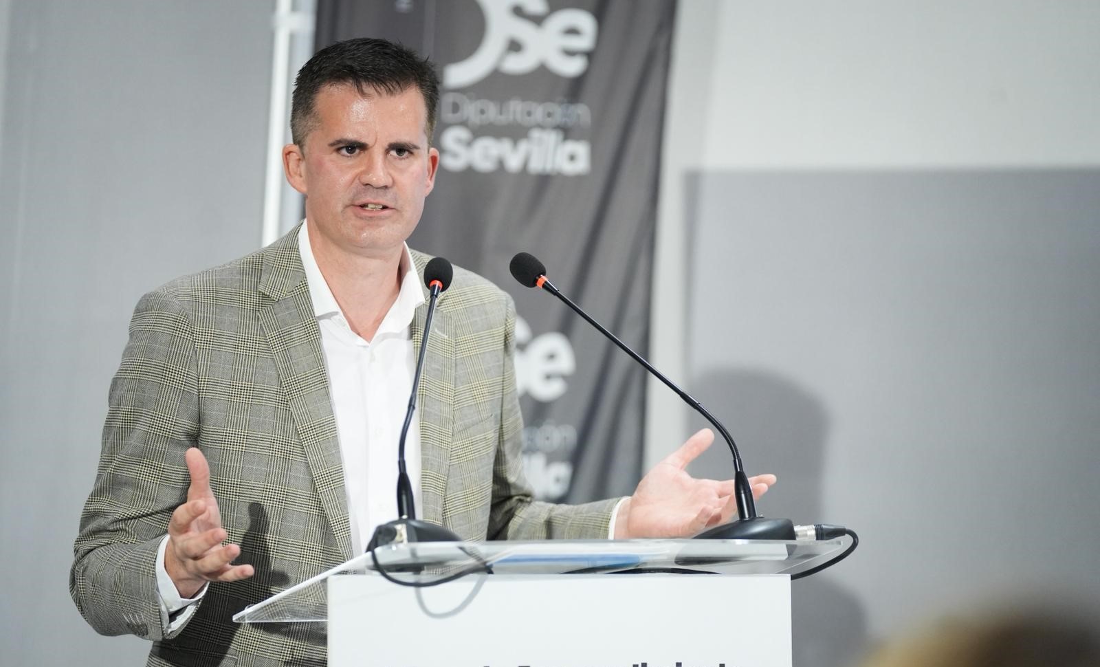 02-240226 Foto VICEPRESIDENTE DE INPRO