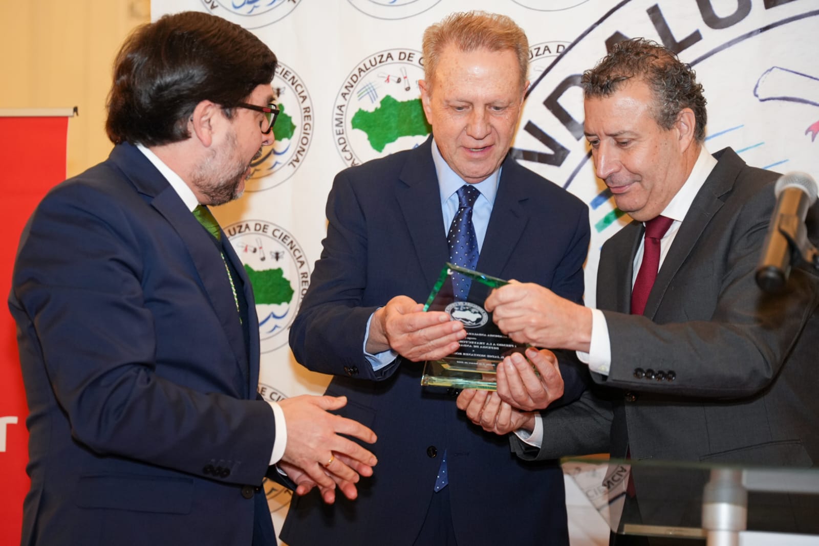 02062025 foto entrega premios Defensa de Andalucía