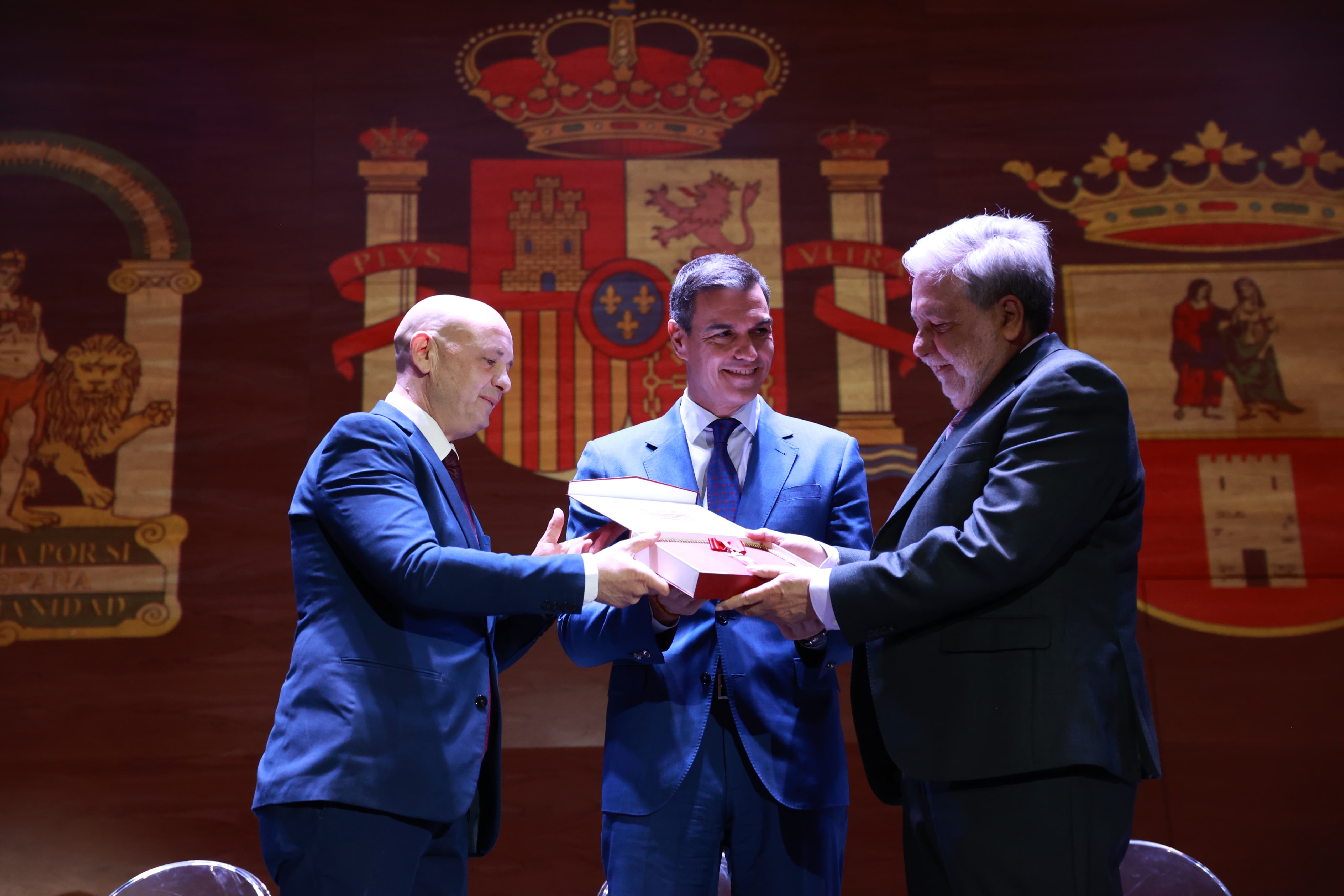 03172025 foto Presidente Diputación en homenaje a Francisco Toscano