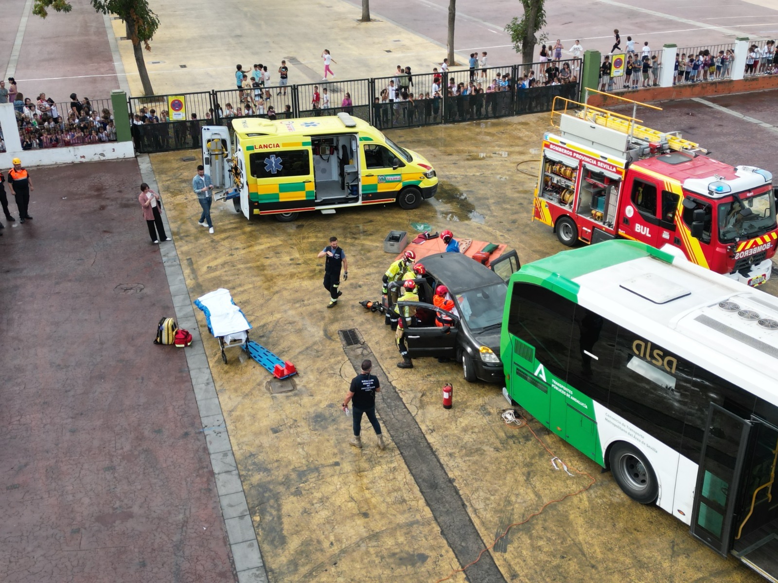 10-301025 Foto SIMULACRO CORIA