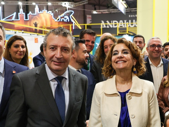 01-230125 Np3 FITUR  visita Montero stand provincia Sevilla