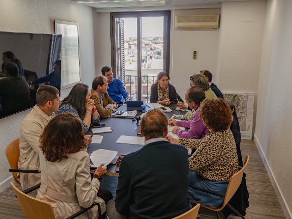 03-240326 - foto SEVILLA ACTIVA REUNIÓN CON AYTOS SOBRE VPO