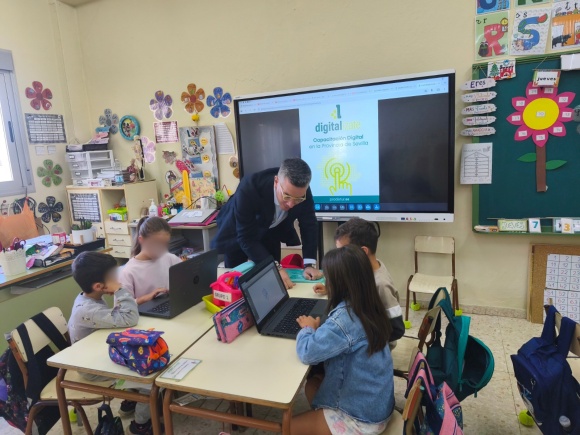 05-120526 2Cursos Digitalízate Cañada Rosal