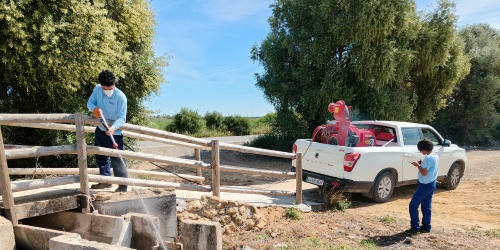 05-220526 Foto RECURSO EQUIPOS SOBRE EL TERRENO