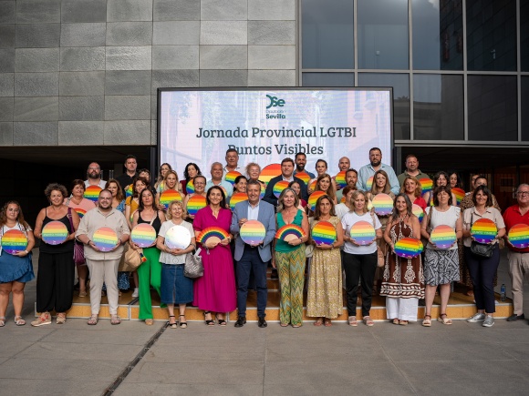 06-230625 FOTO puntos visibles LGTBI