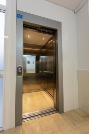 Instalación ascensor edificio ayuntamiento