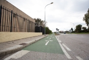 Conexion del carril bici de la autovia de acceso norte a-8009 con el nucleo de la rinconada