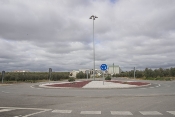 Rotonda de acceso al núcleo urbano por la carretera autonómica a-406 de morón a sierra yeguas