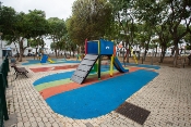 Reparación y ampliación de parques infantiles