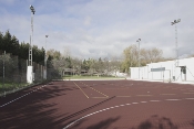 Reparación y arreglo de instalaciones deportivas varias y acceso a las mismas