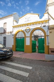 Reformado mercado santa marta.
