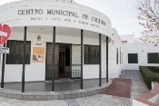 Adecuación a la normativa de accesibilidad de los edificios biblioteca municipal, casa de la cultura y piscina municipal