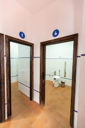 Adecuación a normativa de eliminación de barreras arquitectónicas de edificios municipales